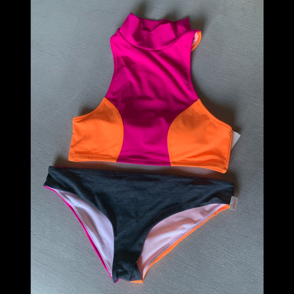 NWT Victoria’s Secret Pink Color Block bikini